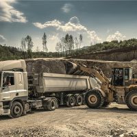 8人死亡 3人受傷！砂石運輸事故頻發 各生產企業注意安全